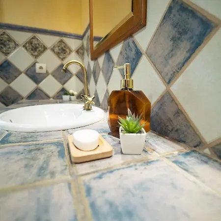Casa Rural Los Menhires Apartment Malaga