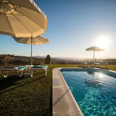 Casa Rural Los Menhires Malaga